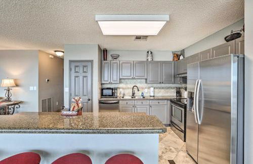 Shop and Dine Fort Worth Condo with Racetrack Views! - Photo 15