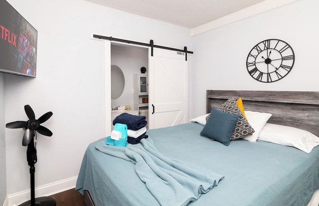 Seminole Heights Retreat #B - Photo 1