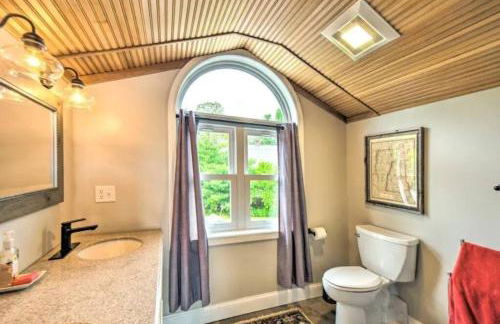 Unmatched Lakefront Home! - Foto 14