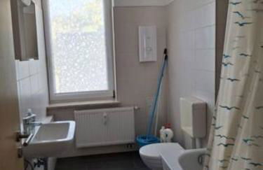 Schöne Vollausgestattete Monteurs- Gästewohnung nähe Raffinerie Leuna und Geiseltalsee für 4 Personen 0303 - Foto 9