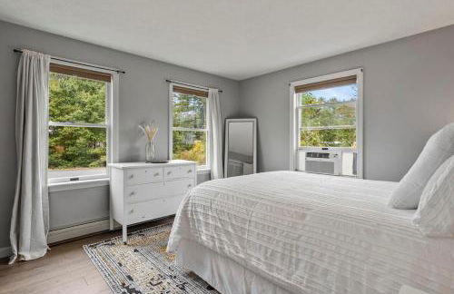 Modern Chic Home in Windham - Foto 21