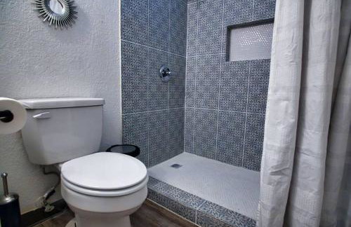 Chic & Cozy 2 bedroom - 1 bathroom - RATED BEST - Foto 25