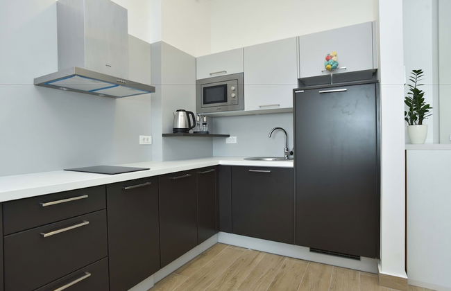 ROYAL GARDENS Apartments - Photo 59