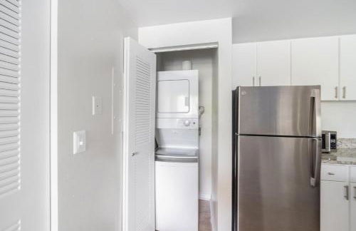 Landing Stylish 1BD Gym Tennis Court - Foto 12