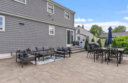 Newport Beach House with Huge Yard - Foto 51