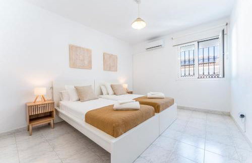 VB Villa Coto 7BR w Pool & Views - Photo 9