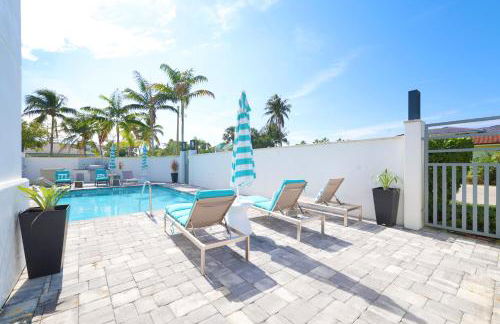 Boca Coastal Stay 2BR 2BA with Pool and Balcony - Foto 27