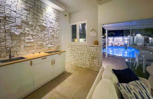 1 Bedroom Awesome Home In Leporano - Foto 19