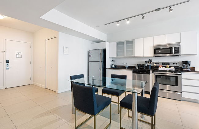 Dharma Home Suites Miami at Monte Carlo - Foto 28