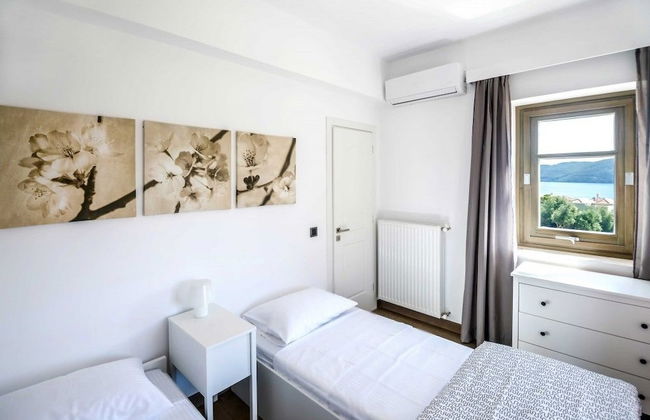 White Villas - Photo 2