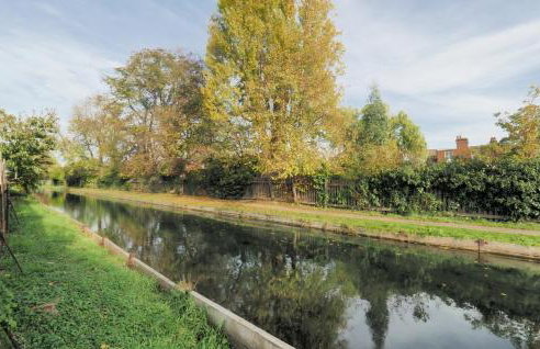 Stunning Riverside 1-bed Apartment in North London - Foto 1