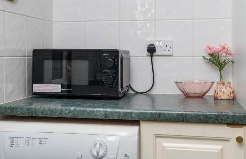 Spacious 3BR Home in Leighton Buzzard Parking Sleeps 5 Walk to Town & Train Near Rushmere Country Park & Leighton Buzzard Railway Perfect for Families & Work Stays - Foto 29