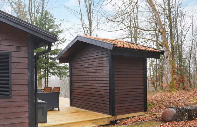 6 Person Holiday Home in Knared - Foto 17