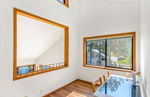 4BR waterfront home with beach access and views - Foto 16