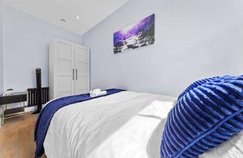 Westminster 2 Bedroom apartment with AC sleeps 5 - Photo 21