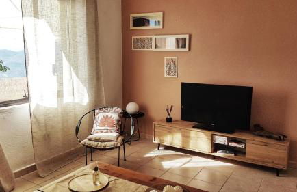 Appartement T2bis Sartène 60m2 avec jolie terrasse de 25m2 et vue panoramique mer et montagne sur le Golfe du Valinco - Quartier calme à 10mn à pied du centre ville - Idéal pour 4 personnes et possibilité de 6 couchages - Place de parking réservée - Foto 25