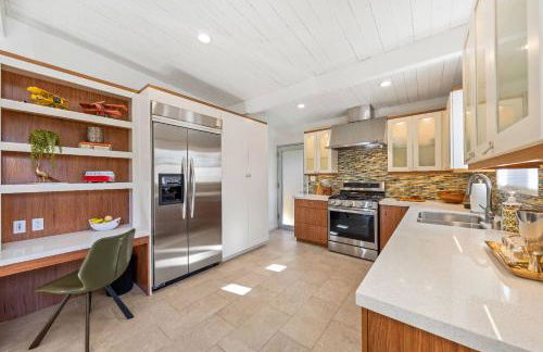 Luxurious Tennis Club Bungalow 1 with Mountain Views and Walks to Downtown Palm Springs! - Foto 15