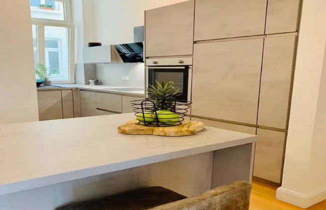 Inviting Holiday Home With Balcony or Terrace - Foto 7