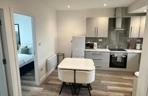 2 Bed Preston City Centre Flat - Sleeps 4 with parking - Photo 8