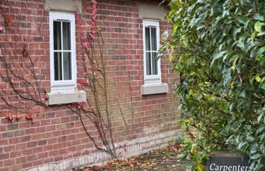 Carpenters Cottage - Photo 11