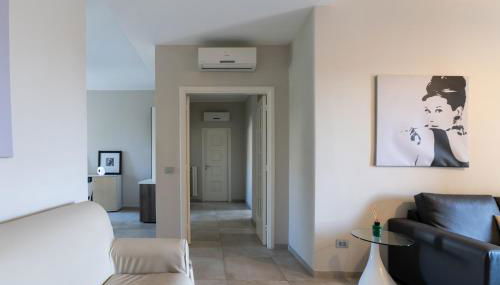 Trani with view - roomy apartment with balconies - Foto 5