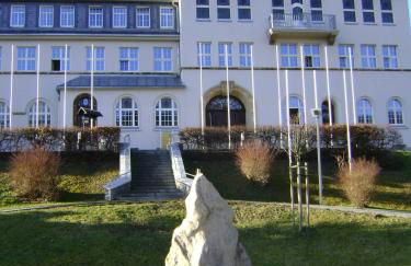 Hansis Lodge - Photo 33