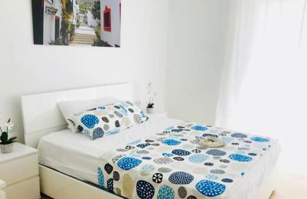 Boutique Apartment by the Sea - Photo 20