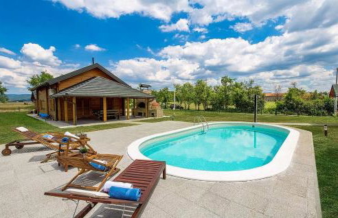 V's place - wooden house with heated pool and outdoor sauna - Foto 1