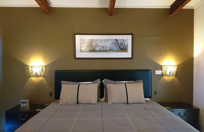 Elm Riverside Accommodation Merrijig - Foto 2