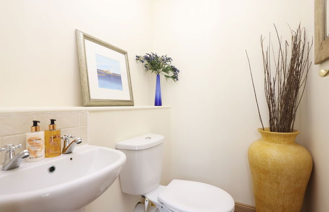 JOIVY Greenknowes Estate With Hot Tub And Bar - Foto 64