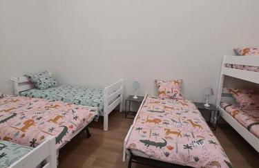 Gîte Le Puy Martineau piscine privée intérieure chauffée terrain arboré à 10 min du Puy du Fo - Foto 17