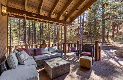 Sensational Burning Tree 4 bed 3 bath Retreat in the Country Club - Photo 4