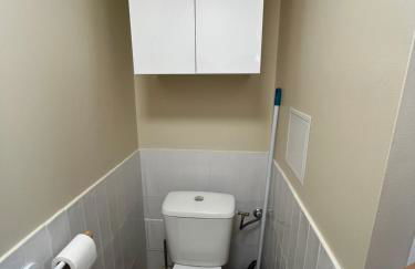 Suite en dépendance avec terrasse et entrée privée Marseille - Photo 4