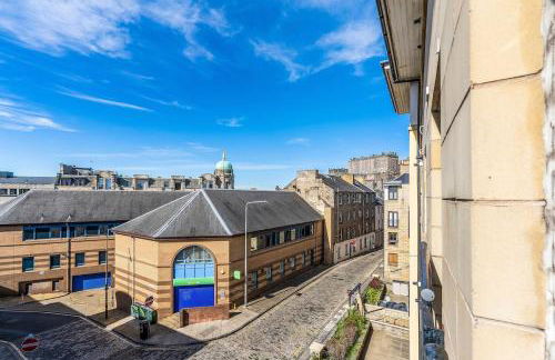 Modern 2 bedroom apartment in City Centre - Photo 20