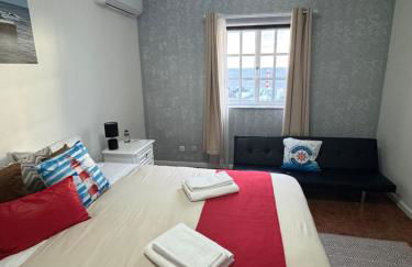 "Apartamentos do Farol" com vista para o mar - Foto 42