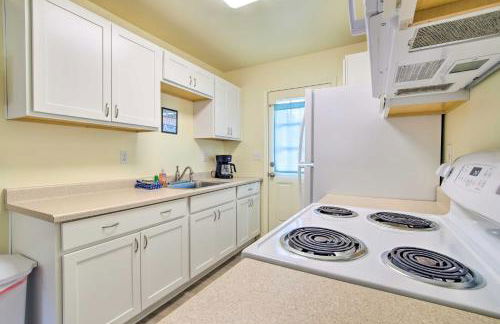 Winchester Bay Apt Near Dunes and State Parks! - Foto 8