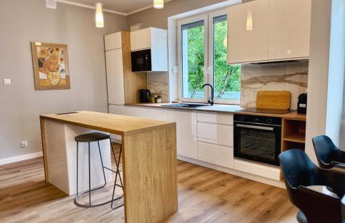 MODERN VILLA & PRIVATE GARDEN in Warsaw - Fully Renovated 2025 - Foto 11