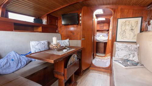 Quo Vadis Yacht in Bisceglie Harbor - Foto 3