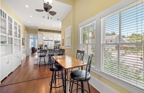 Your 1878 historic Shaw House awaits - Foto 13