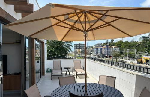 Cobertura pé na areia, 3 suítes e área externa - Foto 53