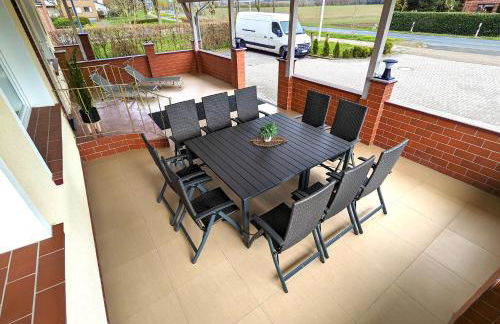 BesTime - 5 Schlafzimmer, Wohnzimmer, Küche, Waschtrockner, Terrasse, Smart-TVs, Netflix, Tischfußball - Foto 40