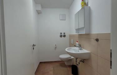 Pension Chen mit 2 Schlafzimmern, EBK, separat Balkon - Foto 4