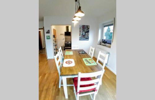 EXKLUSIVE Ferienwohnung in Einbeck, 3 Schlafzimmer mit Balkon! - Foto 4