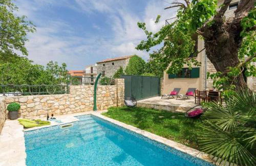 Rustical Vila Monspinosa - Foto 1