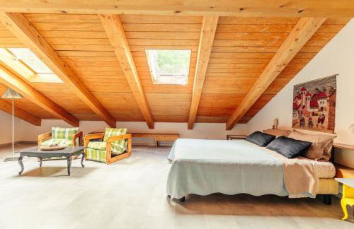 8 beds- surrounded by greenery with parking - Foto 21