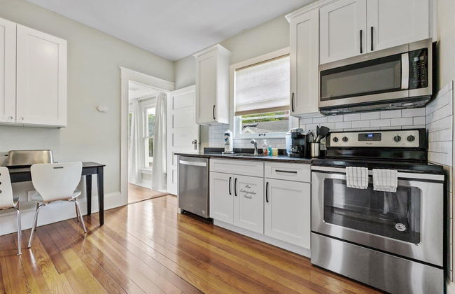 Chic St. Augustine Home Steps to Dining, Shopping - Photo 9