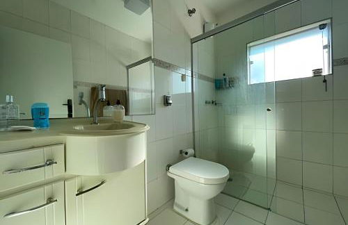 Casa Espaçosa e Tranquila - Granja Viana - Foto 17