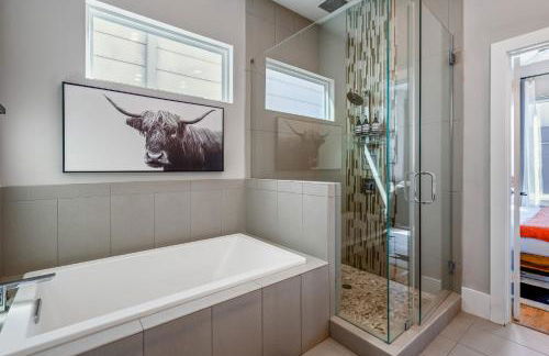 Luxury Downtown Getaway with Breathtaking Views - Foto 31