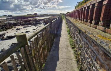 Gîte Kerlosvézan - Cocon de charme rénové & 5mn Mer et GR34 - Foto 58