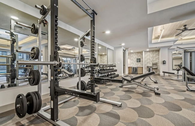 Prime West Downtown Studio w Washer Dryer - Foto 8